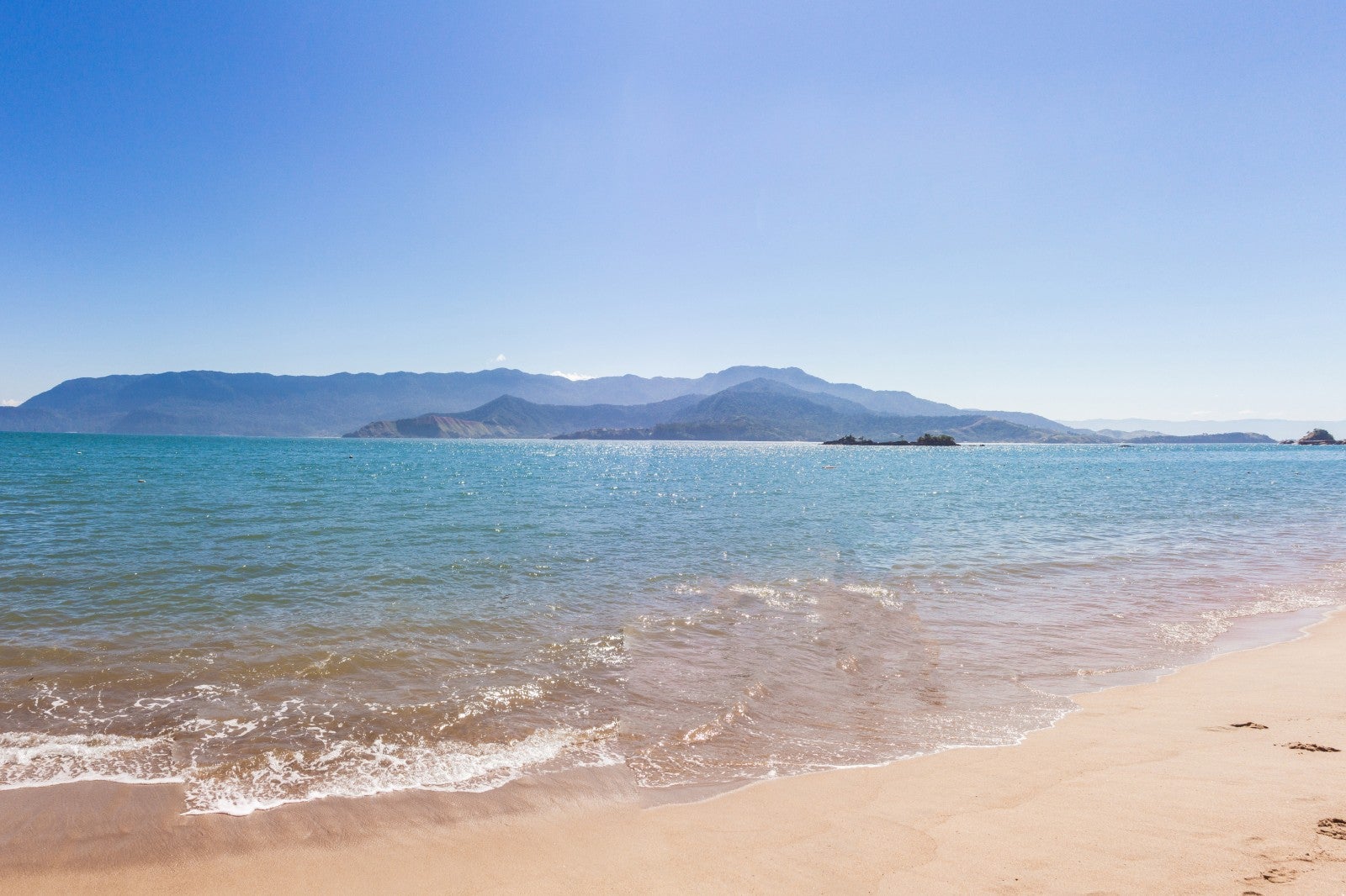 Praias limpas aumentam no litoral norte de SP, e Baixada Santista