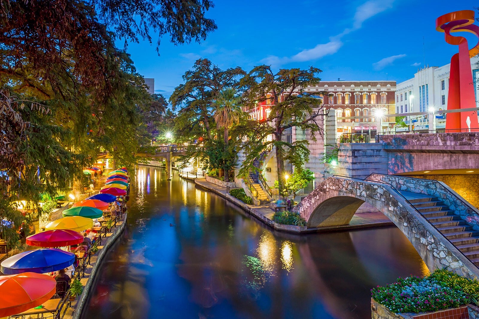 Nightlife In San Antonio San Antonio Travel Guide Go Guides