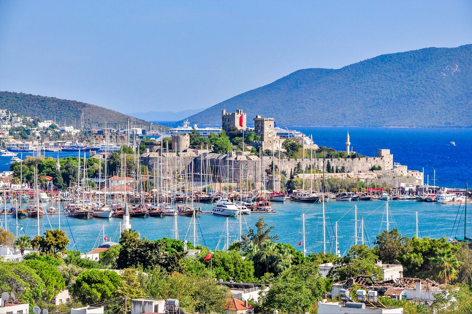 catamaran boite de nuit bodrum