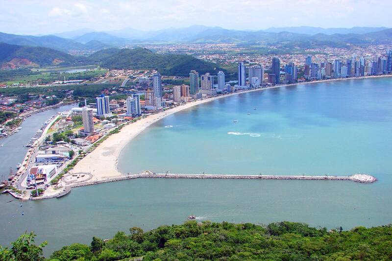 6 lugares onde se hospedar em Balneário Camboriú - Existem lugares para todos os perfis de viajantes - Go Guides 6 lugares onde se hospedar em Balneário Camboriú - Existem lugares para todos os perfis de viajantes - Go Guides