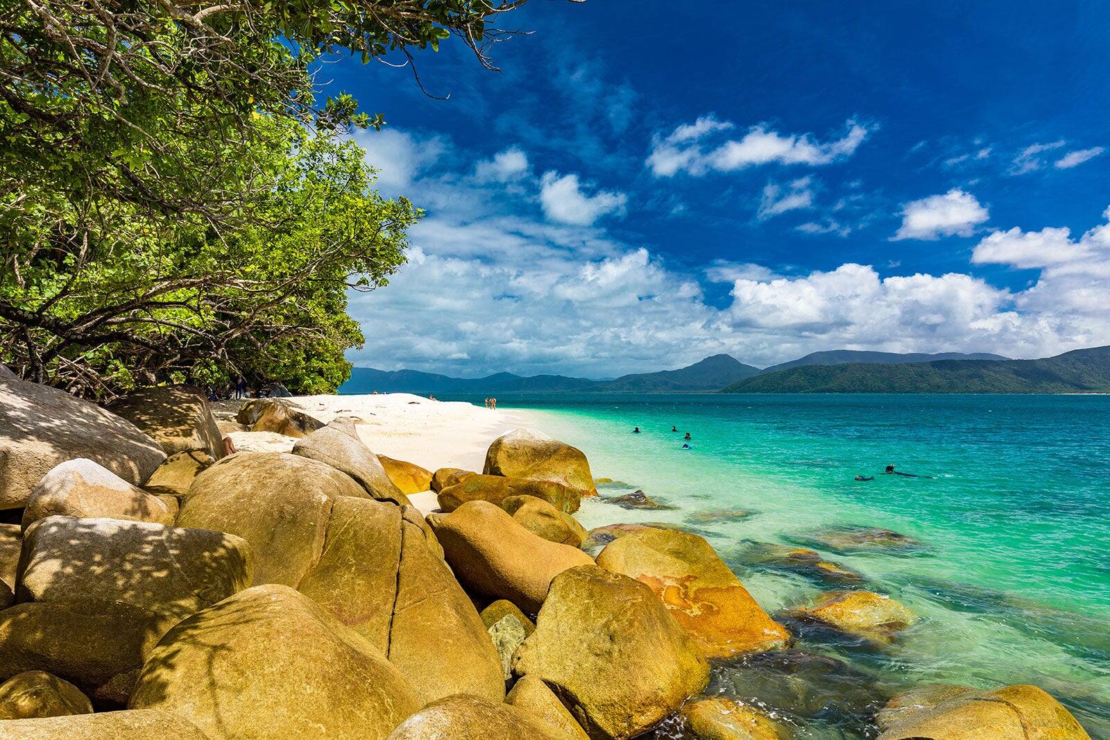 Beautiful Cairns Rocks 10 Best Beaches in Cairns - What is the Most Popular Beach in Cairns ...