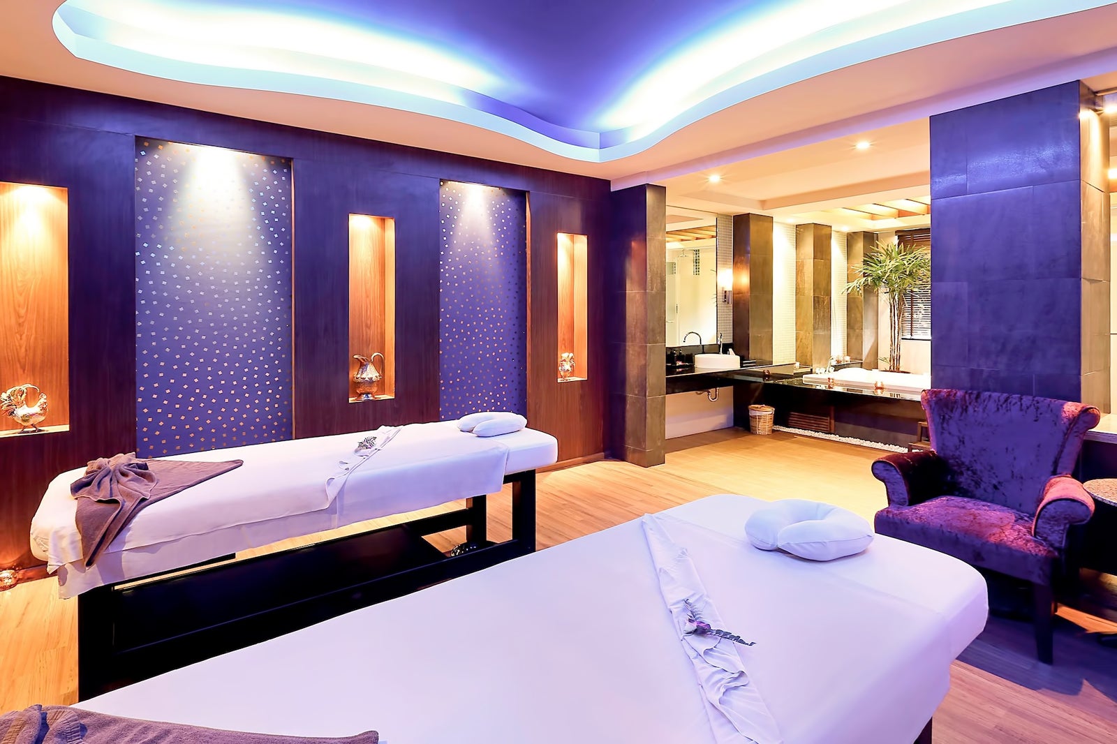 Your First Time Thai Massage In Phuket A Guide To Phuket Spas And 1606