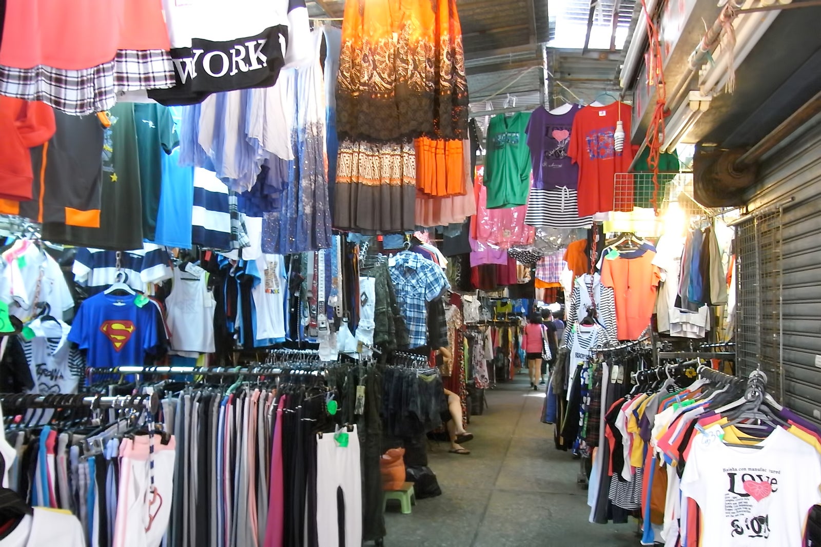 9 Best Places to Go Shopping in Causeway Bay - What to Buy and