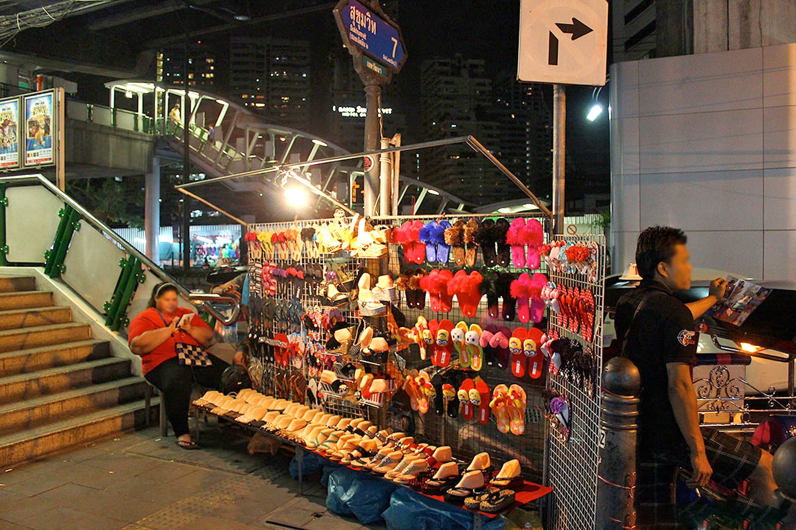 Sukhumvit Street Market in Bangkok - Night Market in Nana – Go Guides