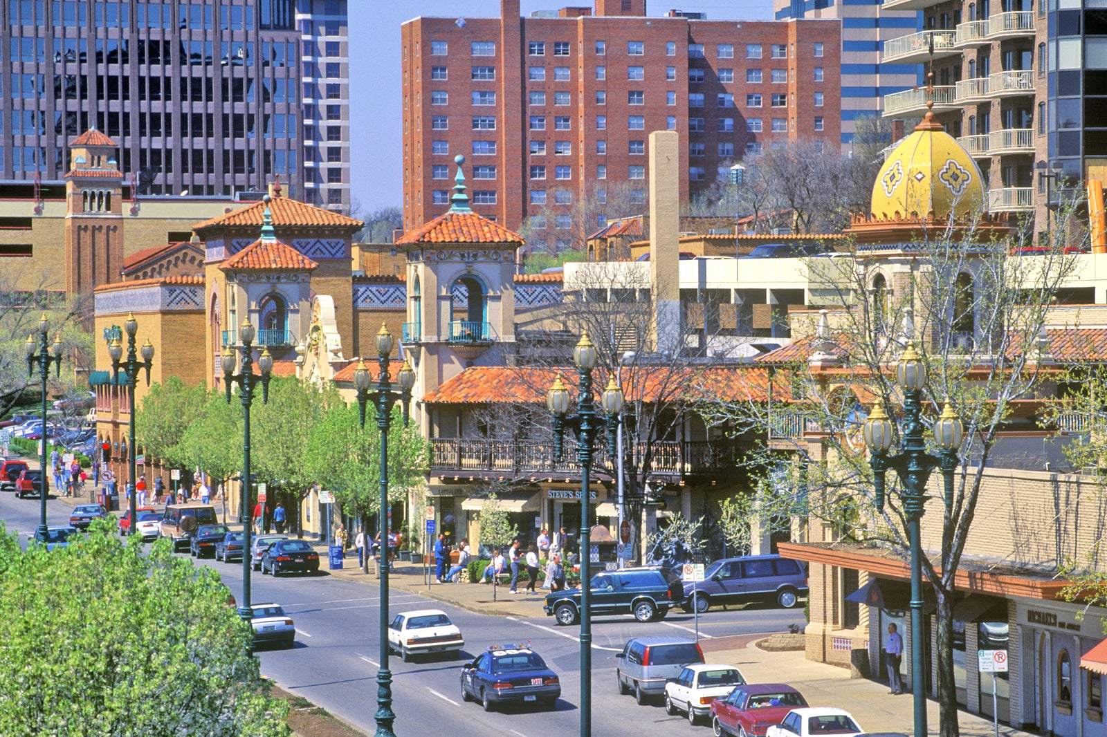 Legends Outlets Kansas City has a new owner