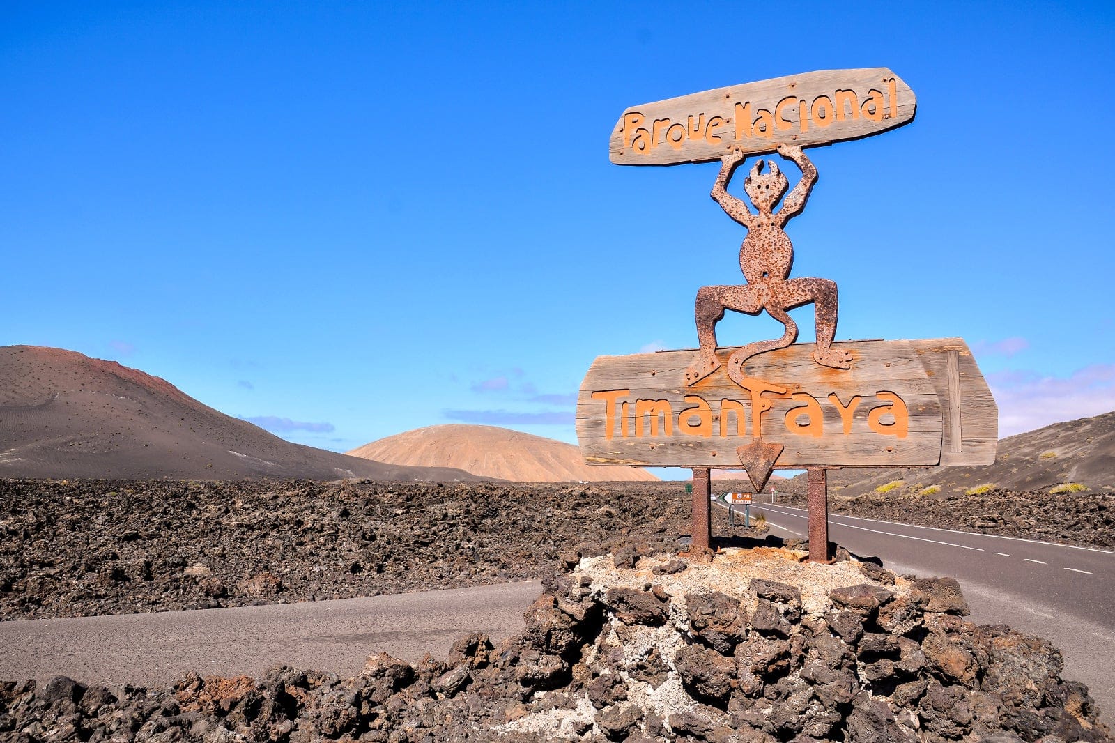 Timanfaya National Park In The Canary Islands Explore A Volcanic Park timanfaya-national-park-in-the-canary-islands-explore-a-volcanic-park