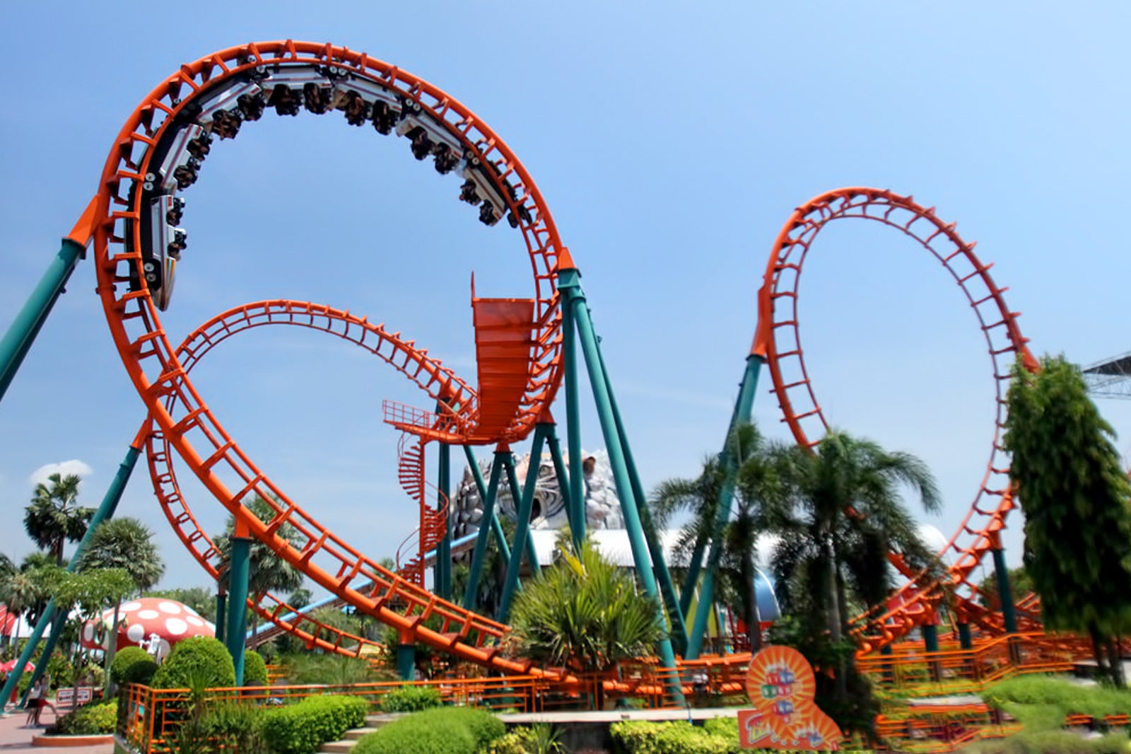 Resultado de imagen de amusement park"