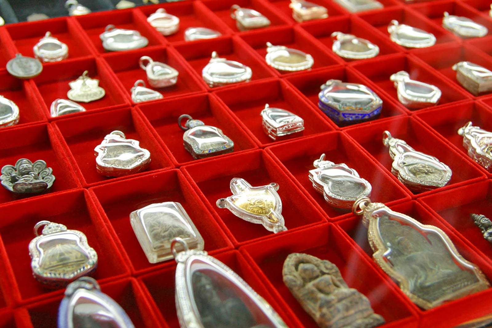  Amulet market - Old Phuket Town