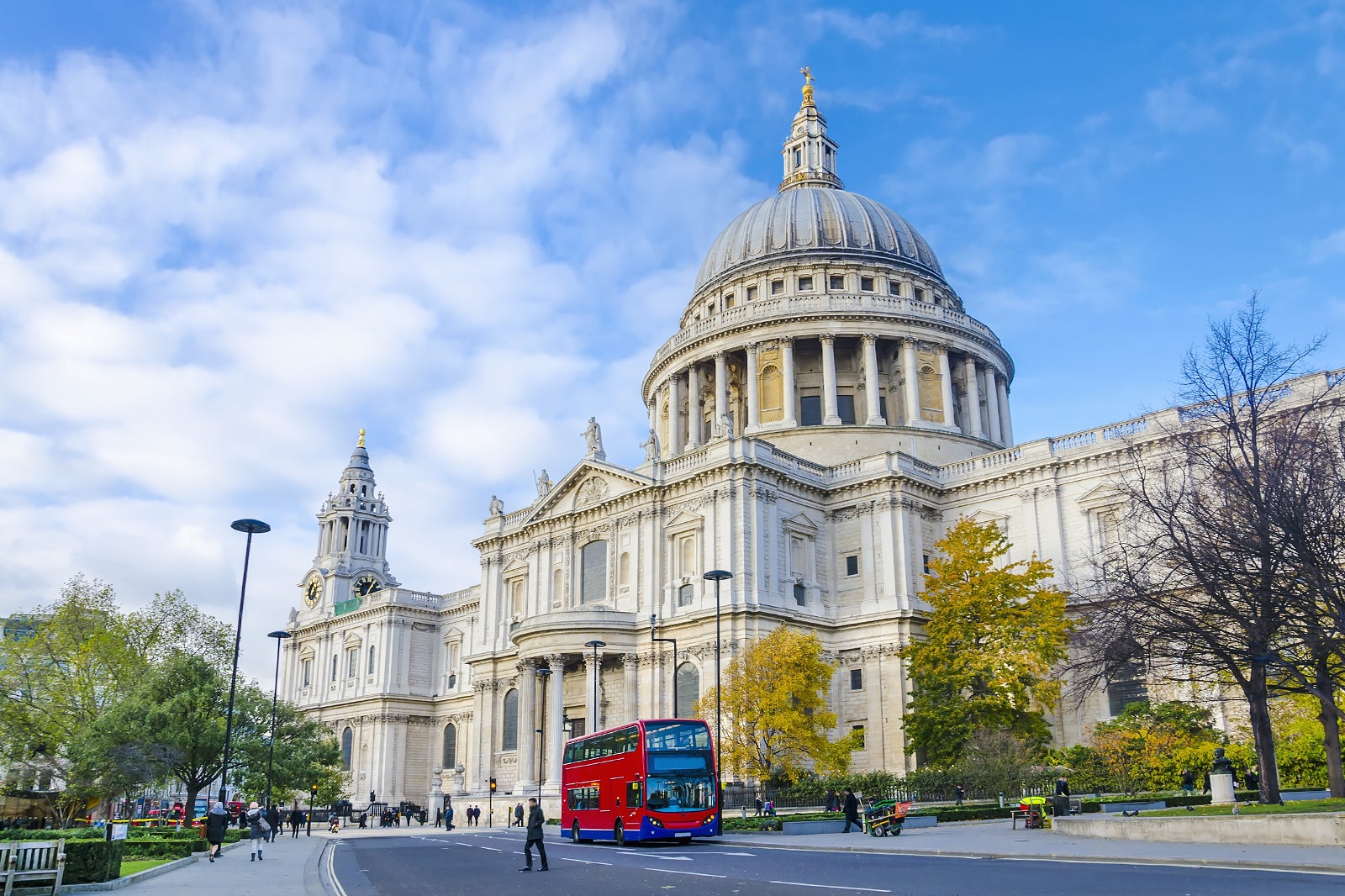 visit st paul's cathedral or westminster abbey