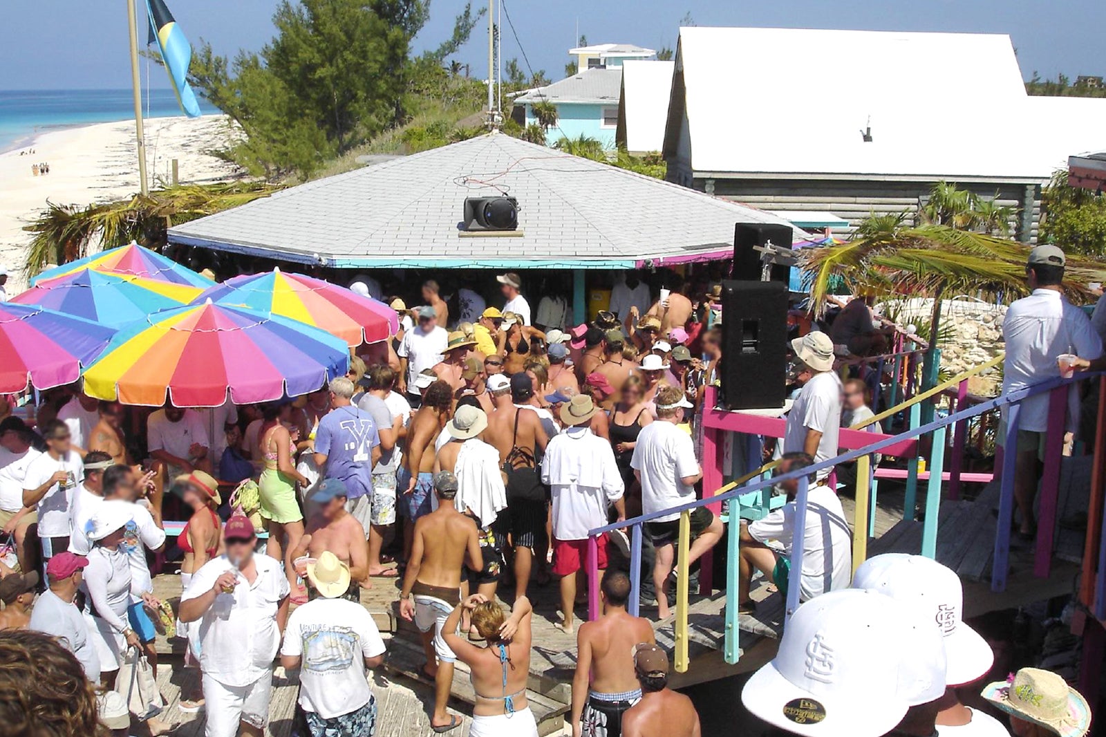 12 Best Beach Clubs And Bars In The Bahamas Where To Party At Night 