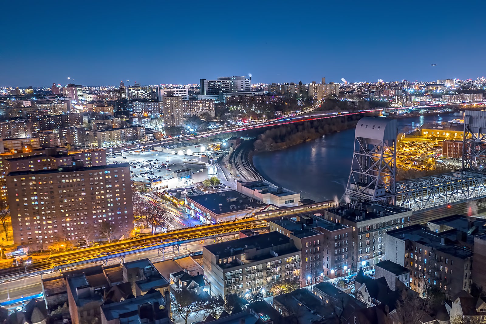 The Bronx in New York - The Home of Hip-Hop and the New York Yankees ...