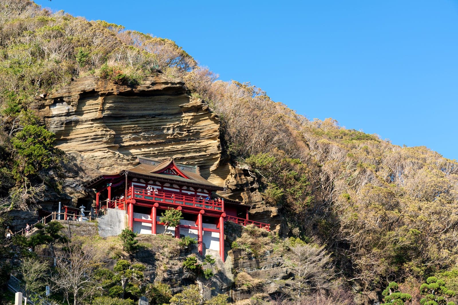 館山のベスト観光スポット 10 選 - 房総半島の南端で南国気分を味わい、海越しに富士山を眺め、地元の新鮮な魚や農産物を満喫する旅 - Go ...