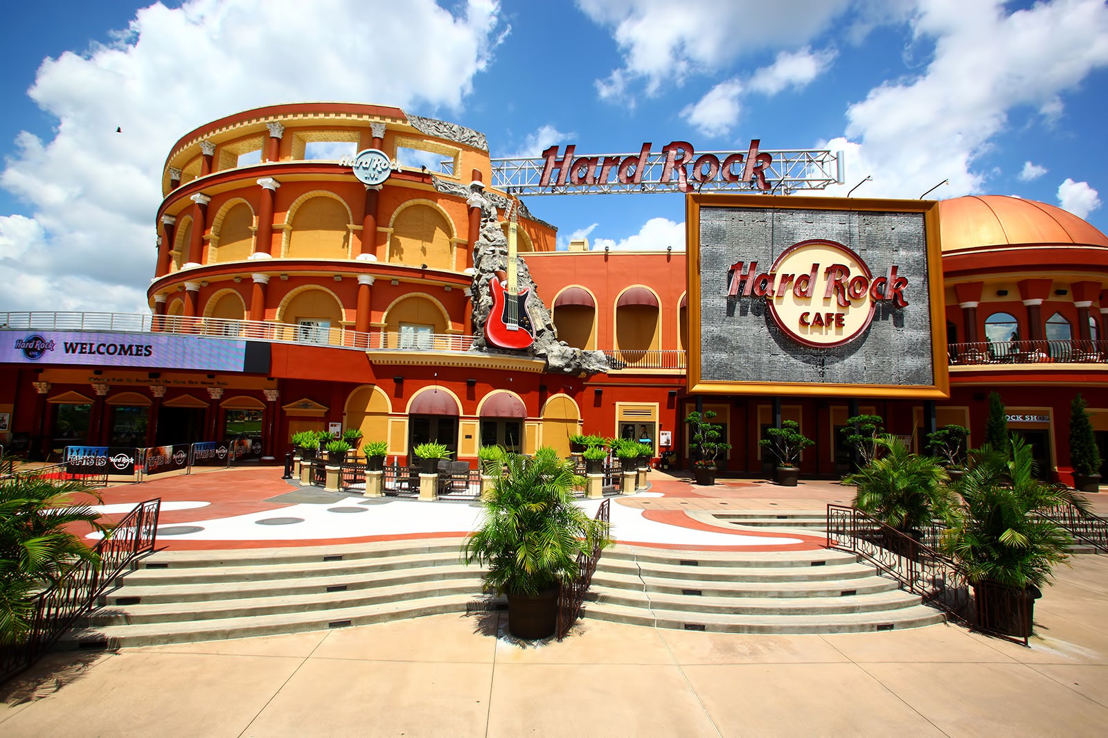 Hard Rock Cafe - Restaurant & Live Music - Pigeon Forge, TN