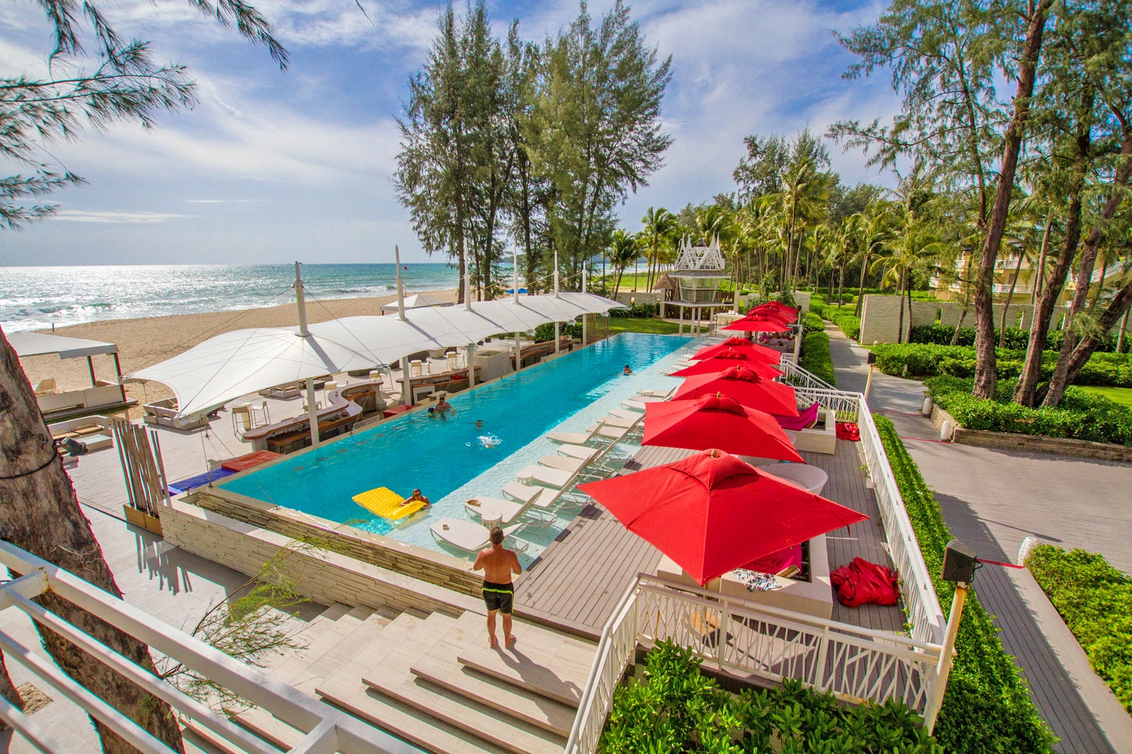 Arriba 80+ imagen beach club thailand - Abzlocal.mx