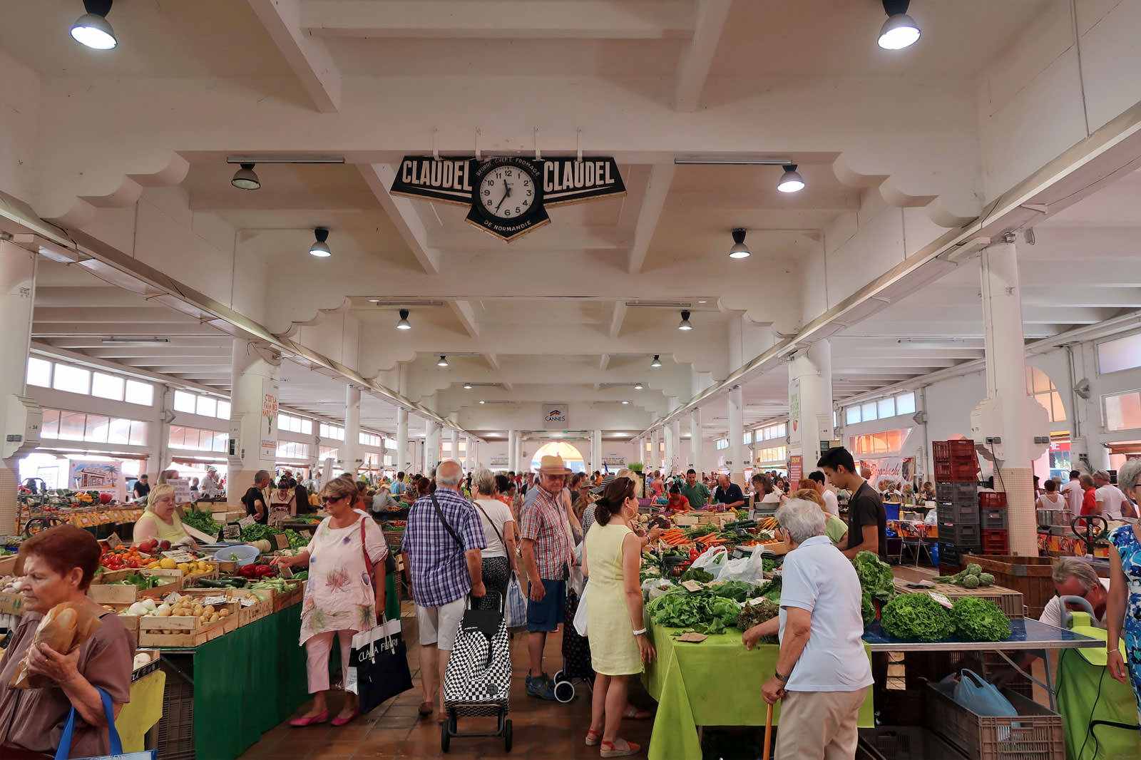 mercado forville cannes casco antiguo paseo francia