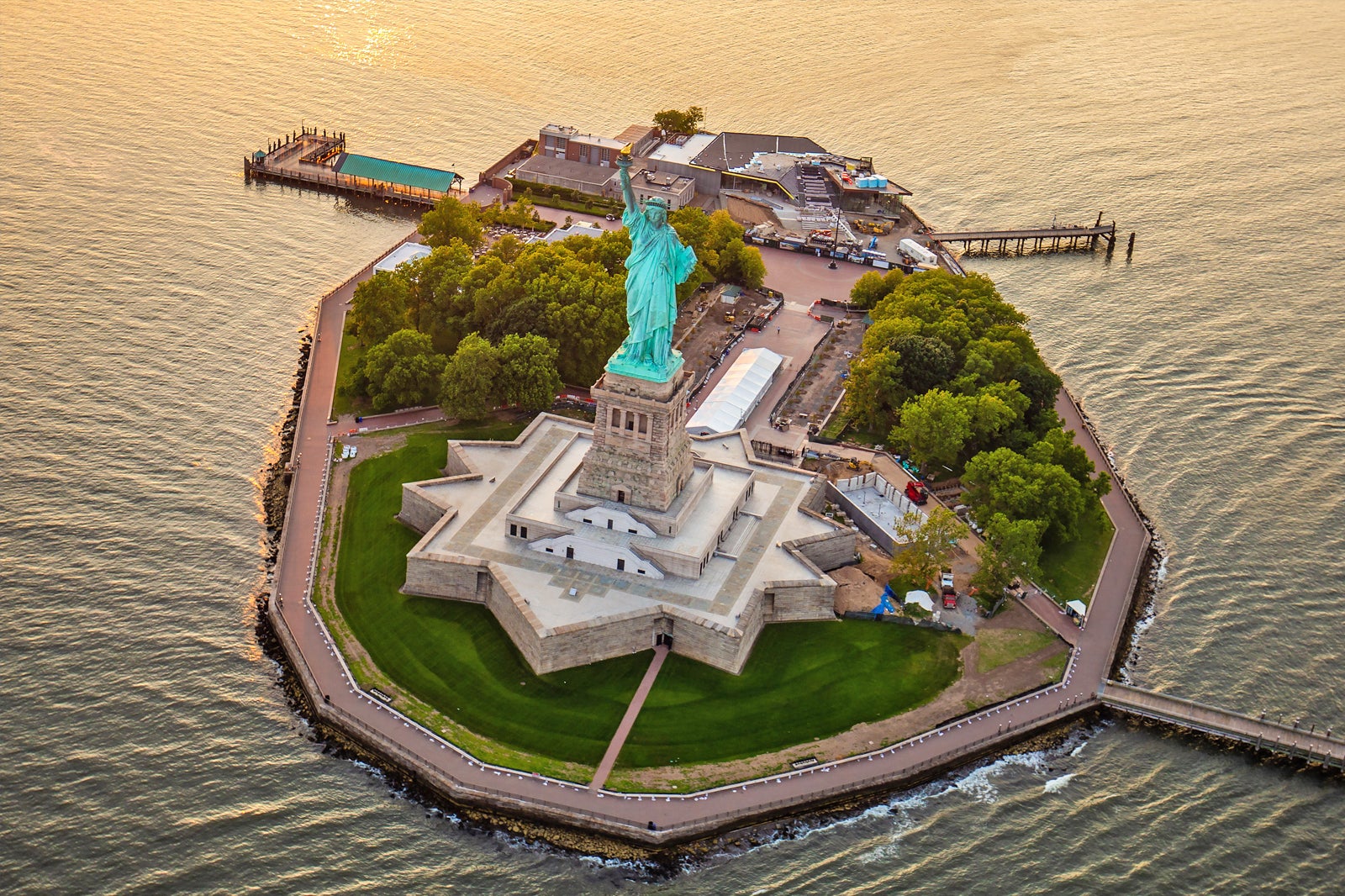 inside statue of liberty crown