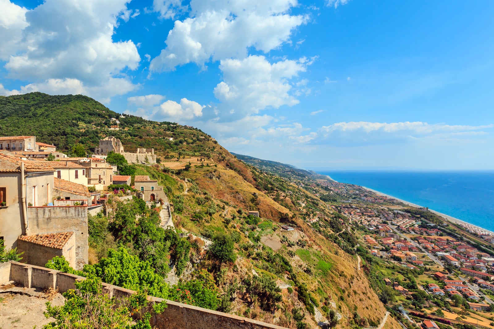 10 Fairy-Tale Villages In Calabria - History And Myth Rub Shoulders In ...