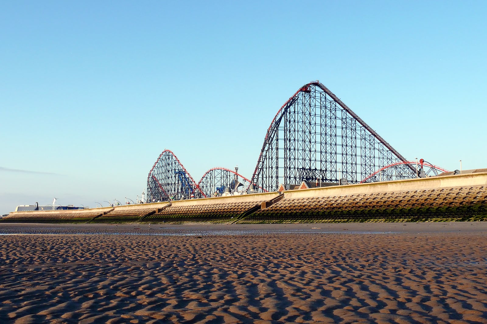 Blackpool Pleasure Beach A Notable Blackpool Amusement Park Packed Blackpool Pleasure Beach A Notable Blackpool Amusement Park Packed