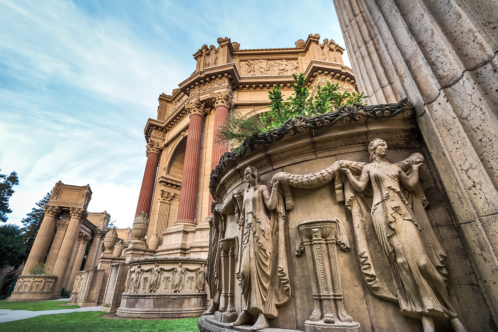 The Palace of Fine Arts in San Francisco Visit a Historic San