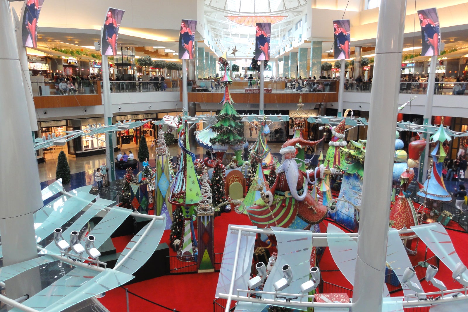 the mall at millenia shopping centre orlando florida usa Stock Photo - Alamy