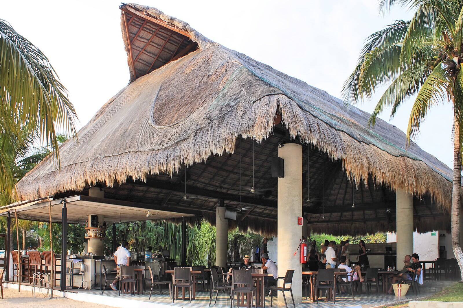 10 Best Beach Clubs and Bars in Cancún - Where to Go in Cancún at Night ...