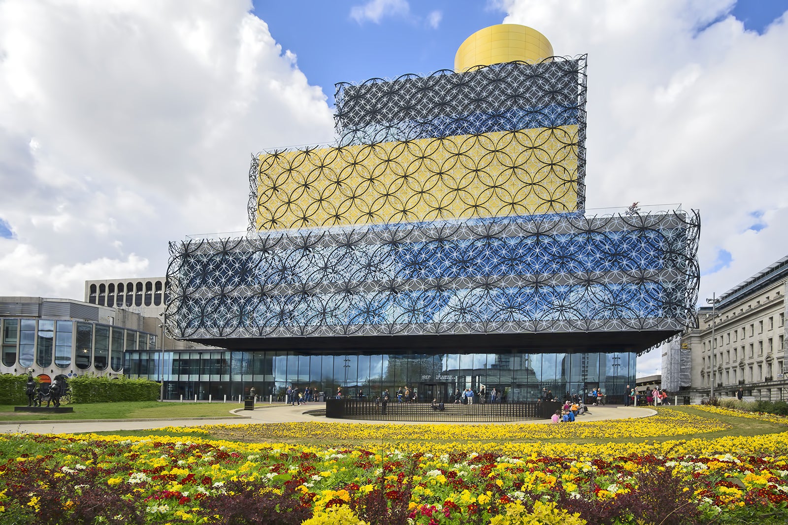 Library Of Birmingham Visit One Of The Largest Libraries In The Uk