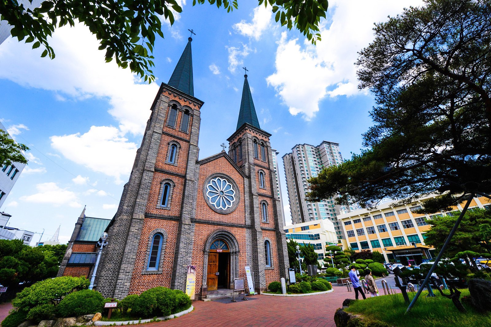 14 Best Things to Do in Daegu - What is Daegu Most Famous For? – Go Guides