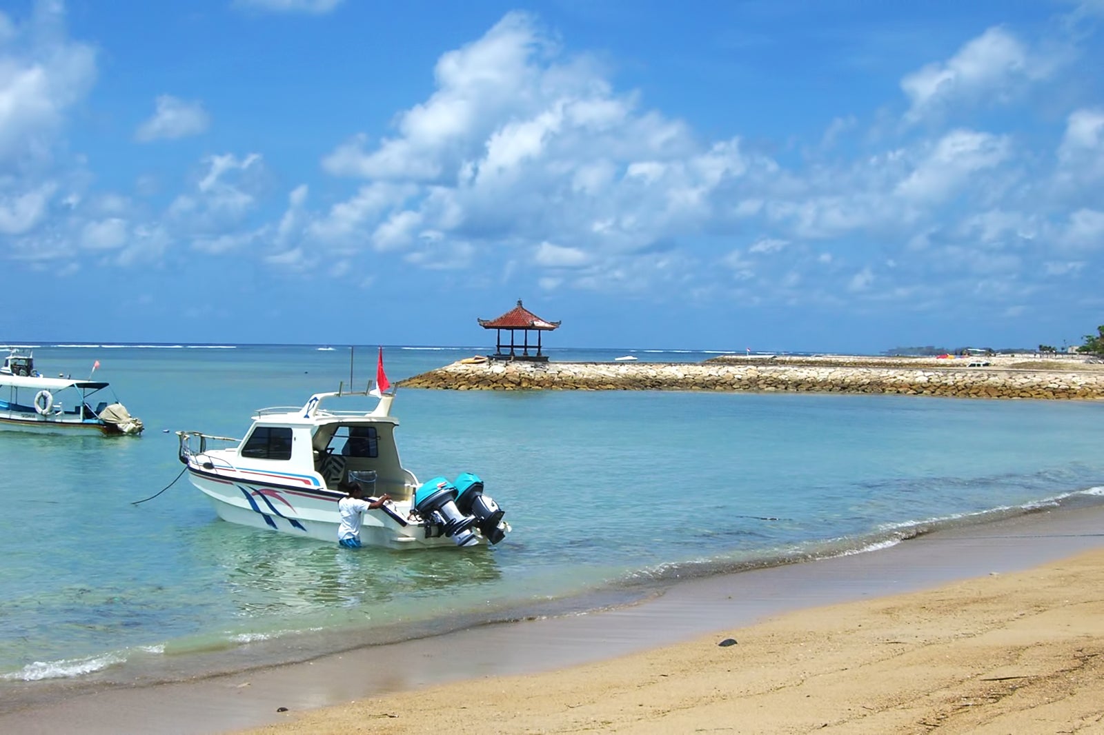 Tanjung Benoa Beach in Bali - Popular Water Sports Beach near Nusa Dua ...