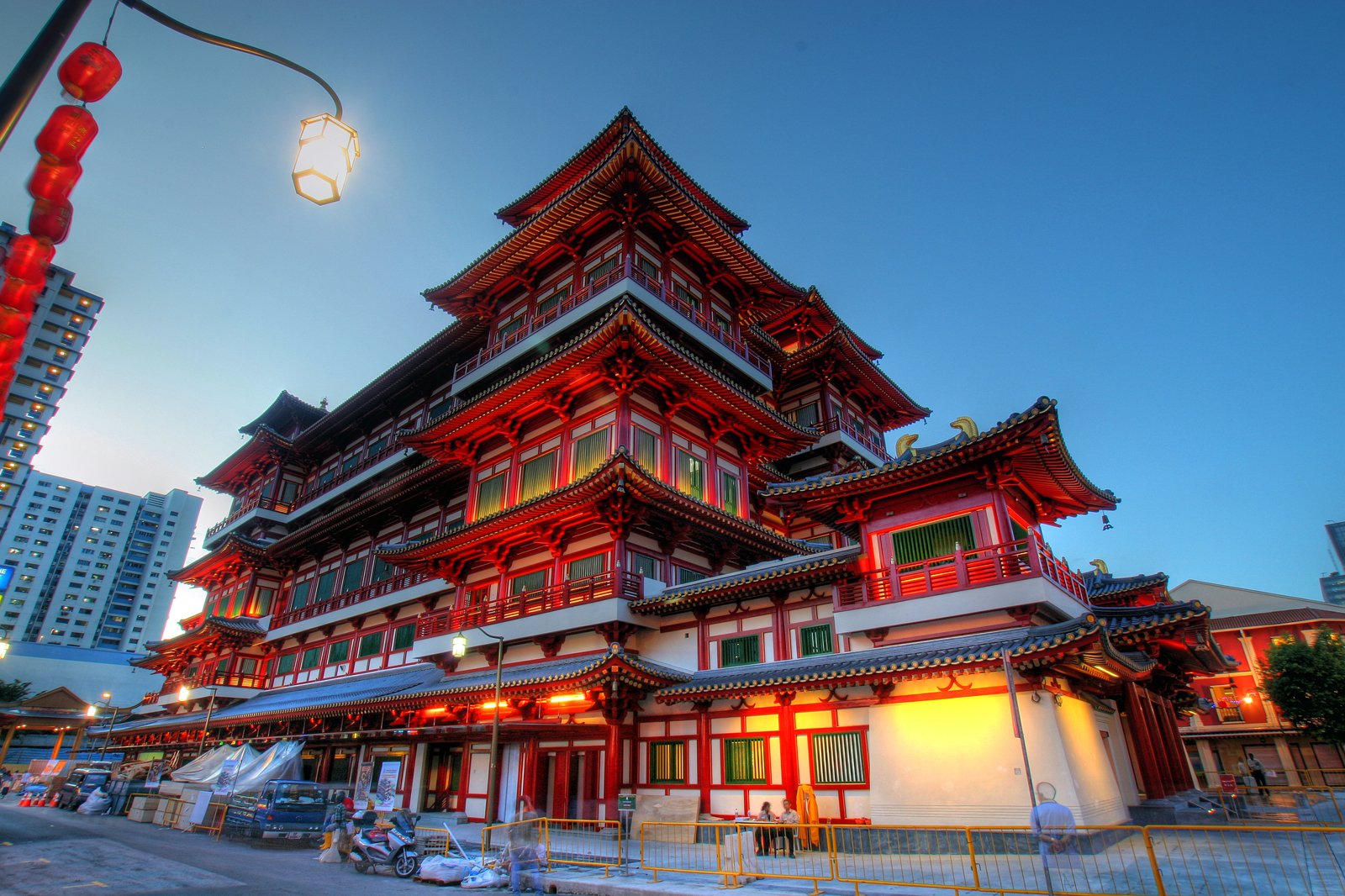 Buddha Tooth Relic Temple And Museum