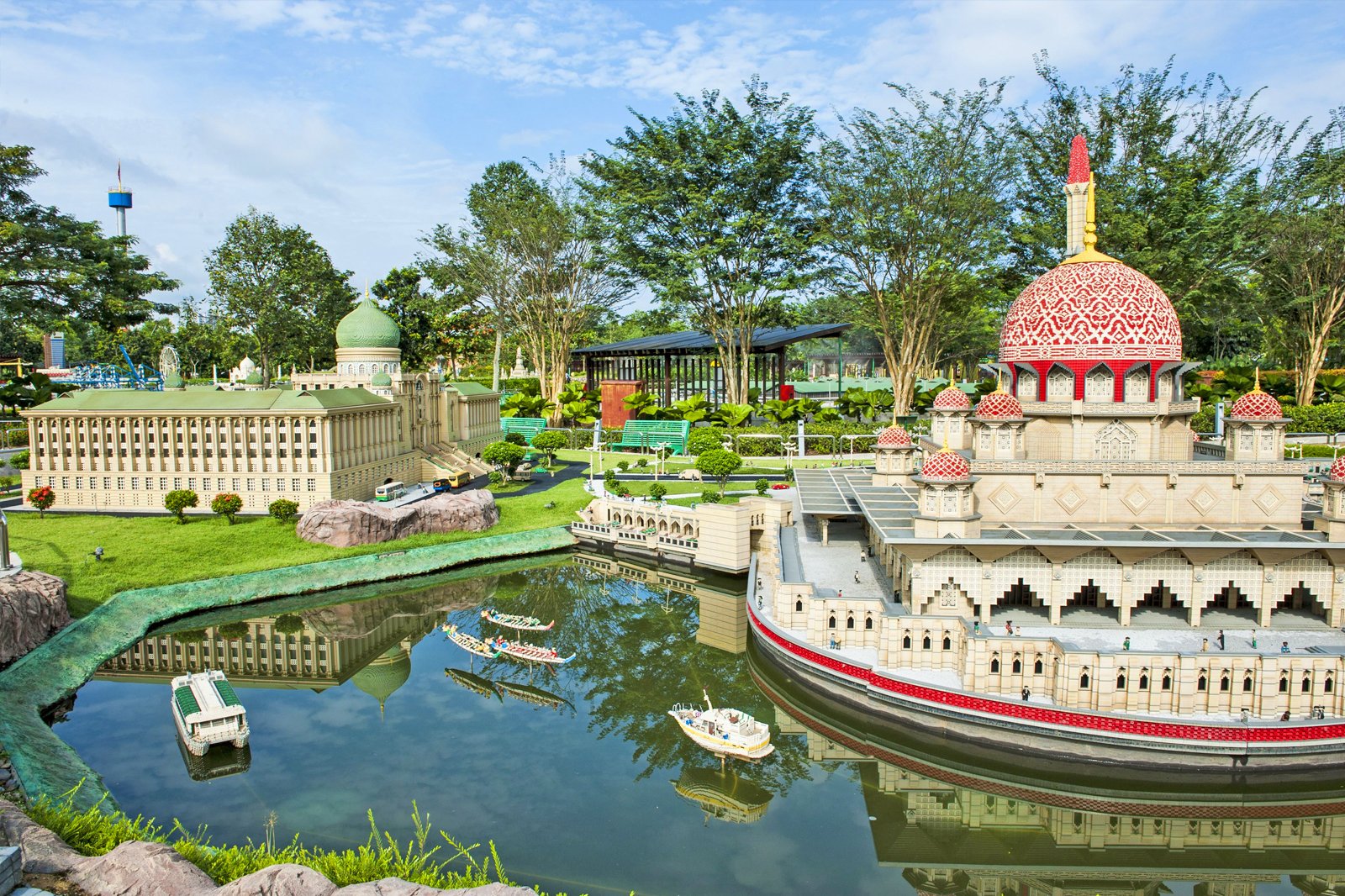 Explore Theme Park  LEGOLAND® Malaysia Resort