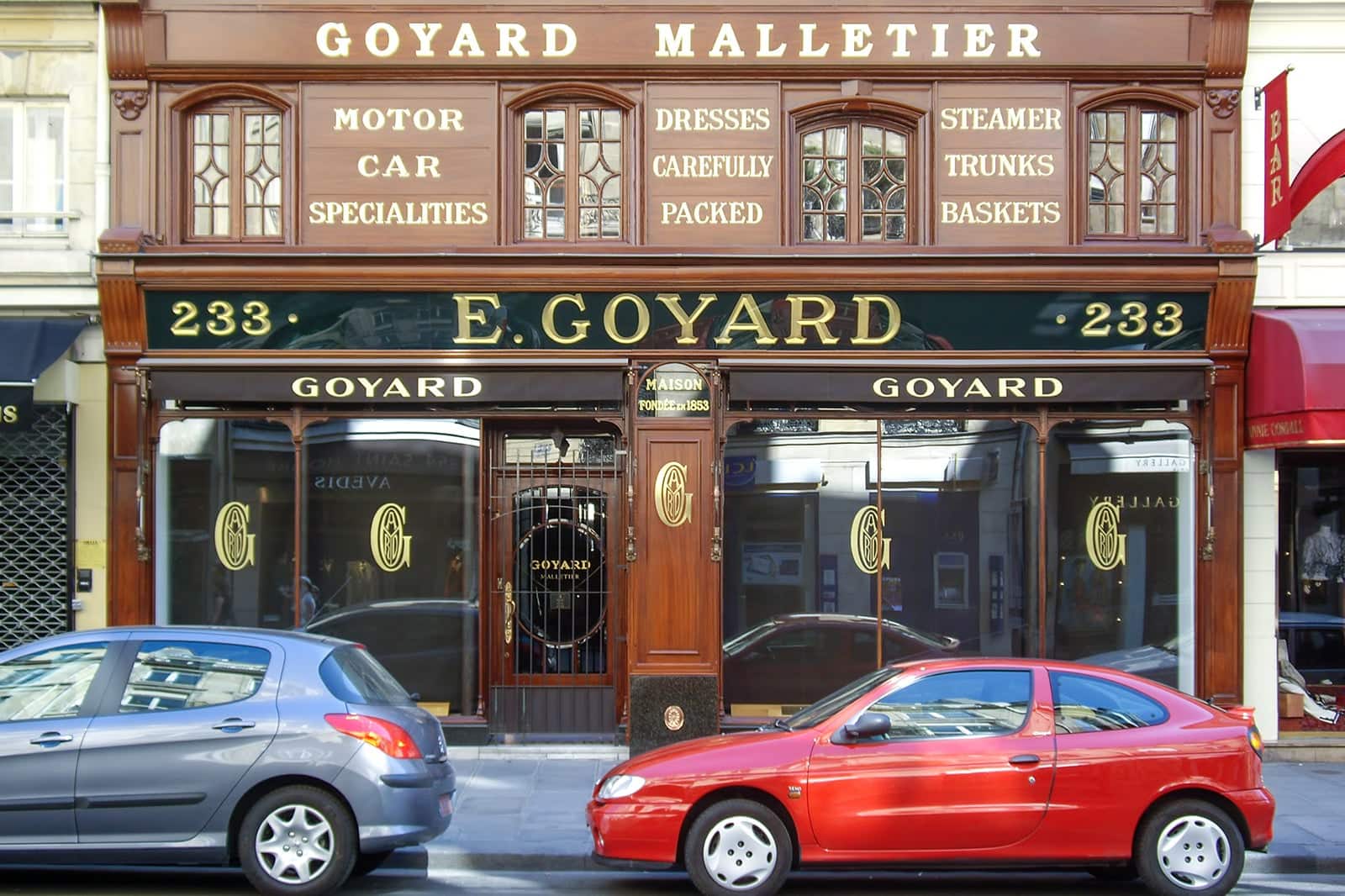 Rue St Honoré - Explore the Epitome of Parisian Chic at This Lux ...