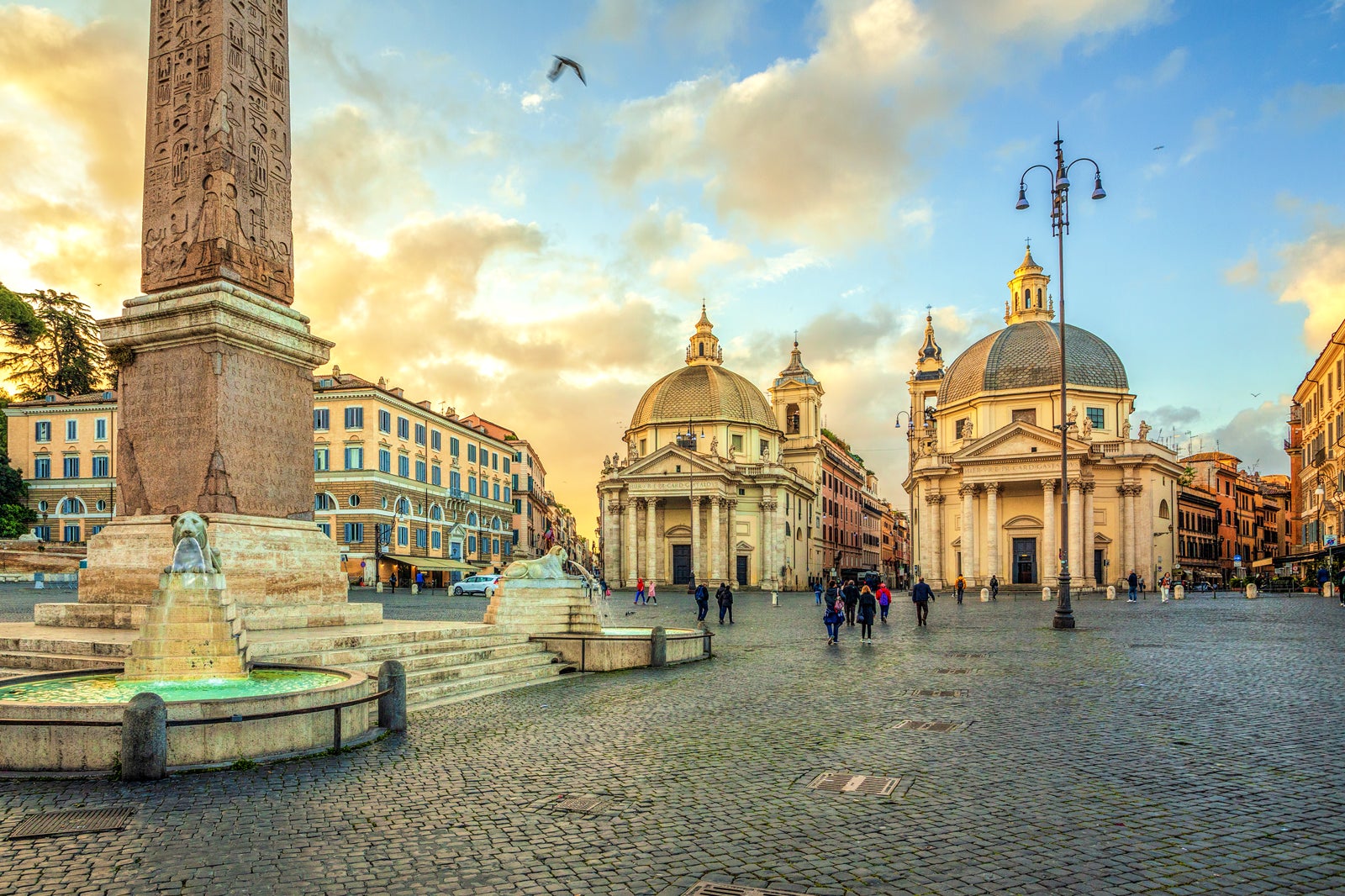 Tridente in Rome - Travelling Through Culture and History - Go Guides