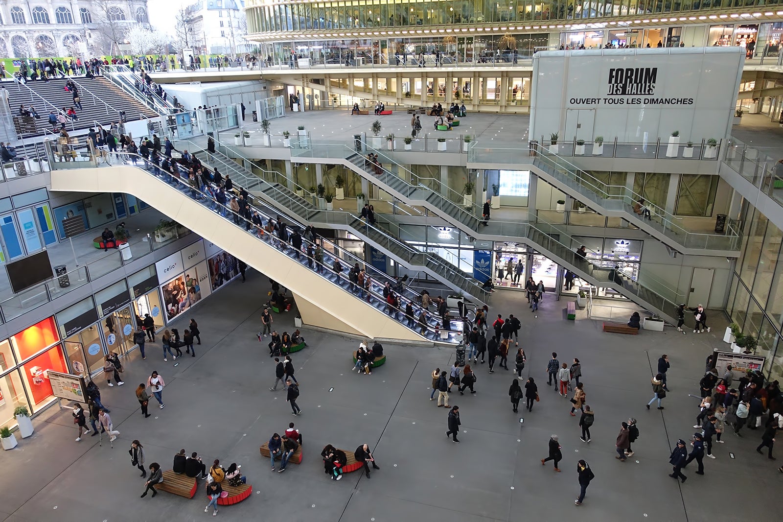 C&A  Shopping in Les Halles, Paris