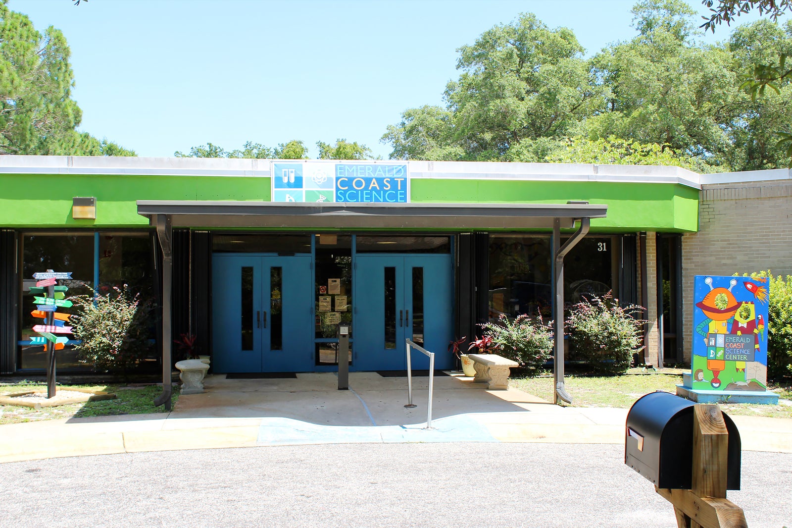 10 Best Things to Do in Fort Walton Beach Find Quirky Museums, Temple