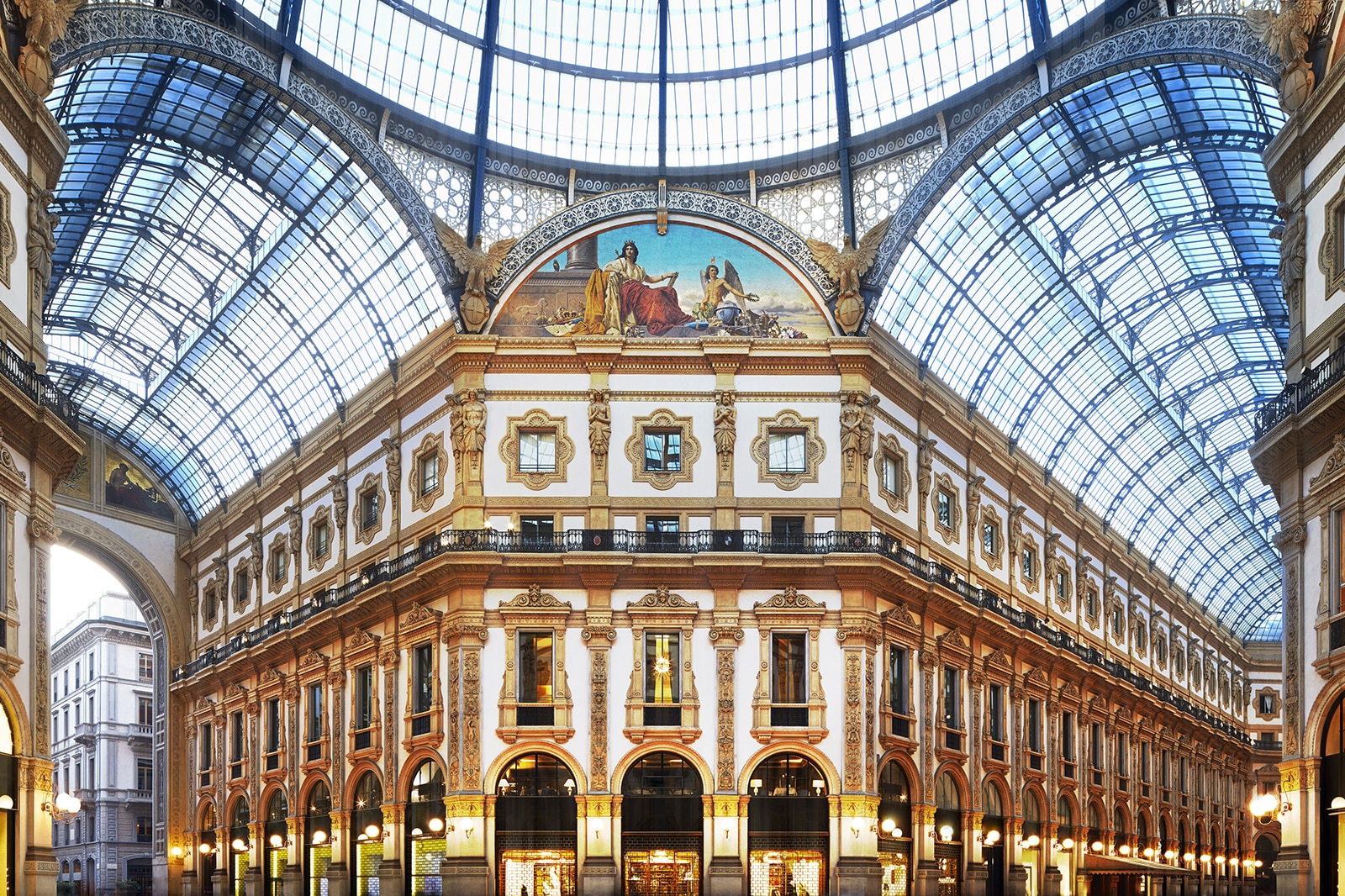 MILAN, ITALY - APRIL 12, 2014 Galleria Vittorio Emanuele S Louis