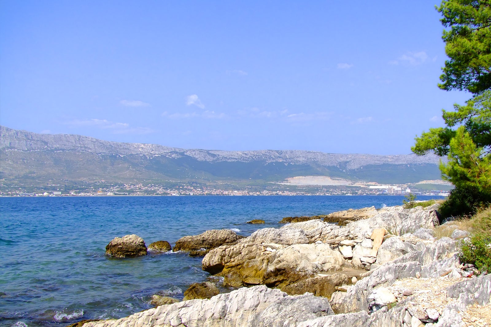 12 Best Beaches in Split, Croatia