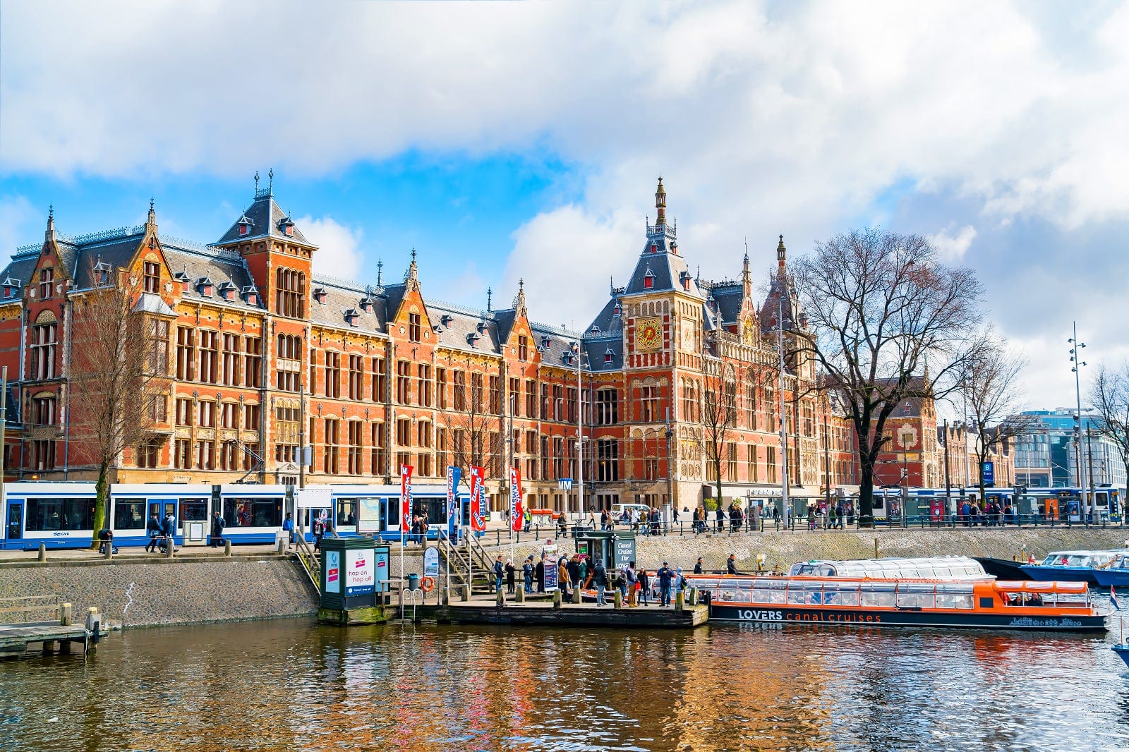 10 Most Iconic Buildings in Amsterdam - Discover the Most Famous ...
