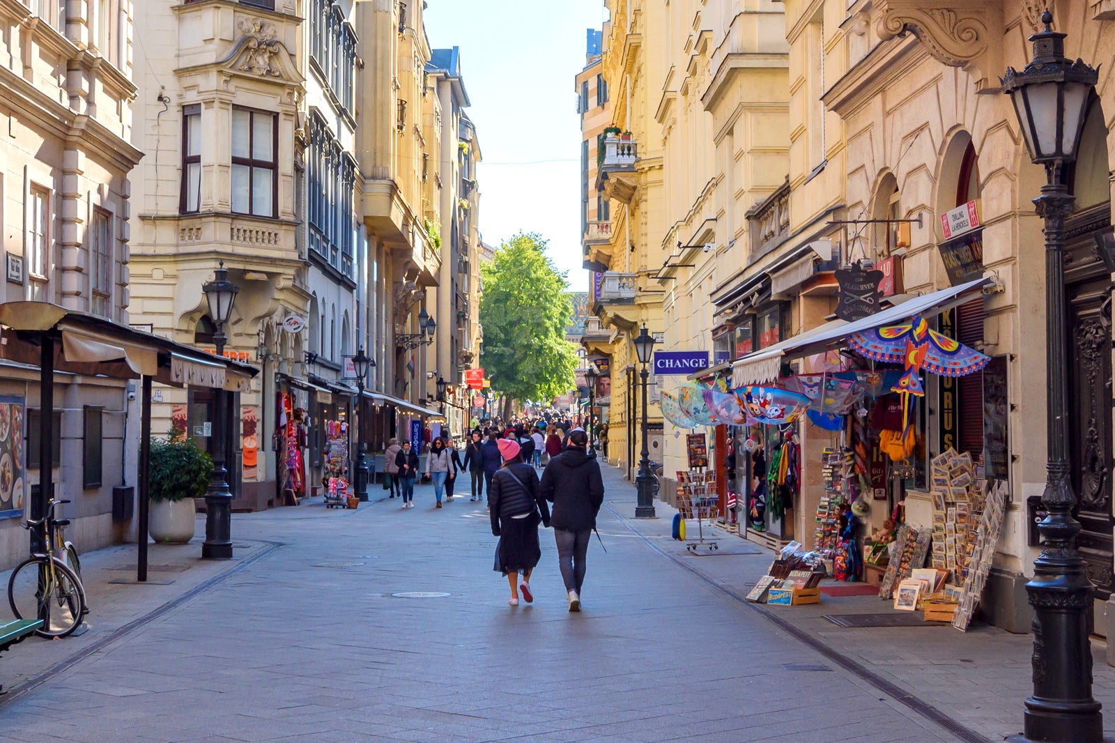 Shopping In Budapest Budapest Travel Guide Go Guides