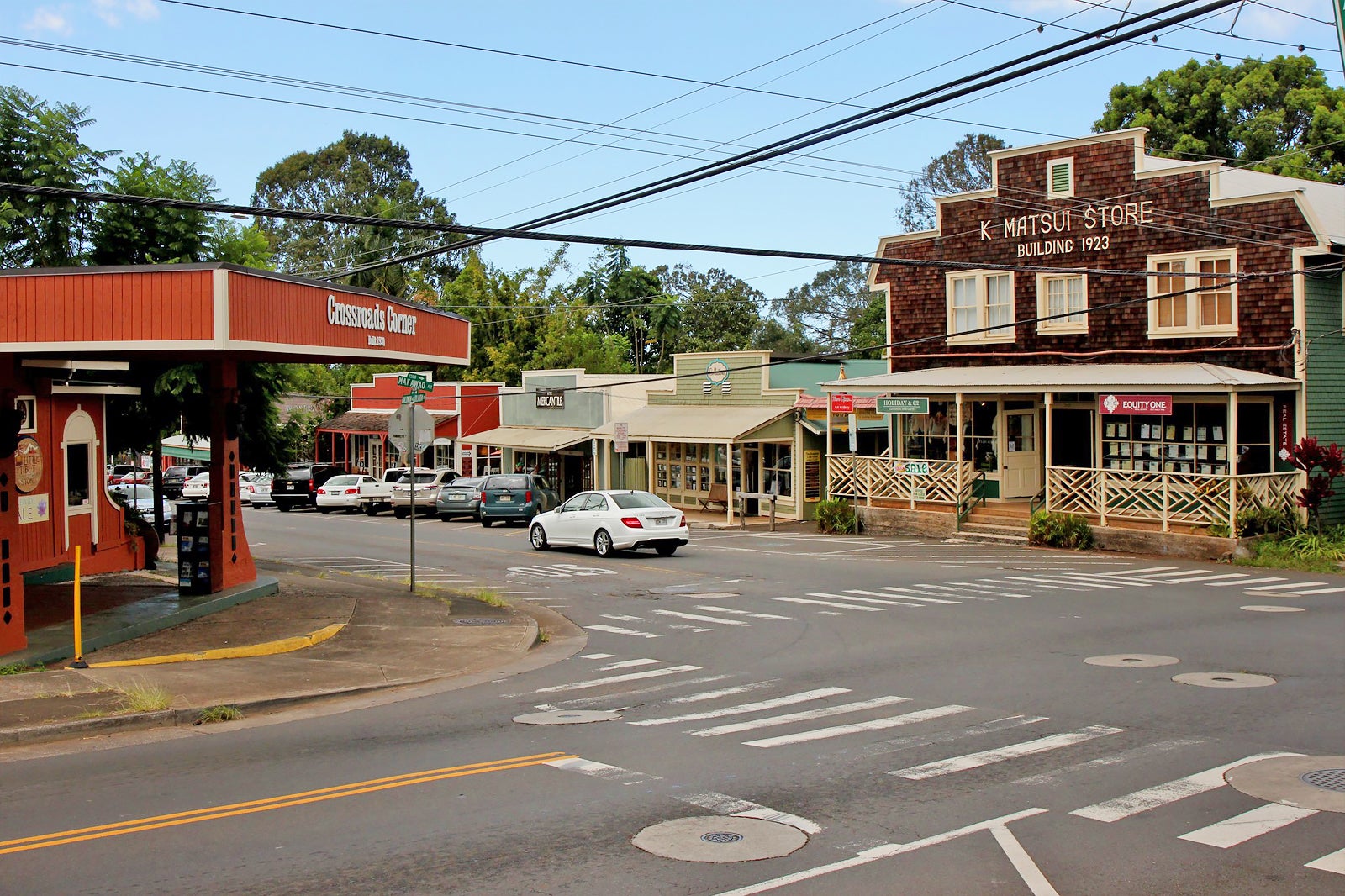 tourist town in maui