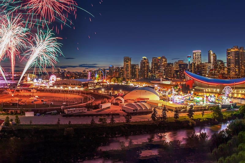 Calgary Rave Night 10 Best Rooftop Bars in Calgary - Enjoy Calgary Nightlife with a View ...