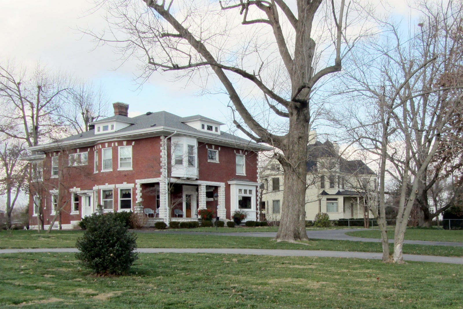 10 MustVisit Small Towns in Kentucky What are the Most Beautiful