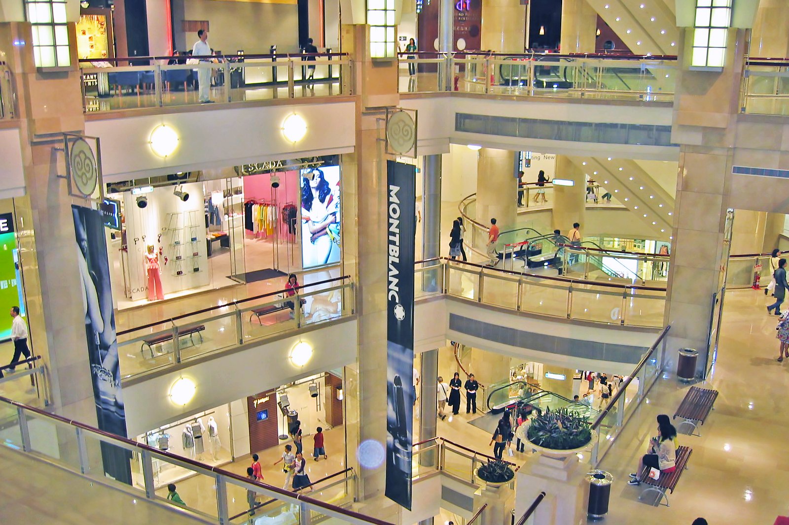 Taipei 101 Shopping Mall Luxury Shopping In Xinyi District Go Guides