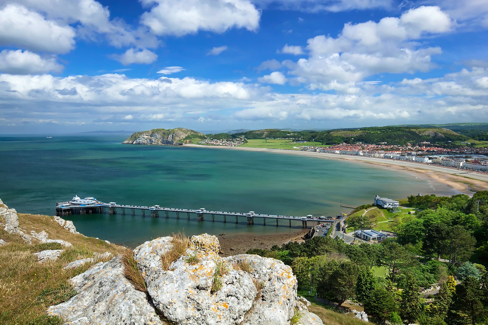 10 Things to Do in Llandudno in a Day - What is Llandudno Famous For?