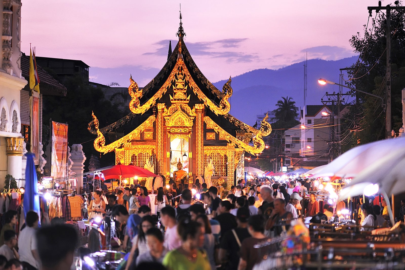 chiang mai night market tour