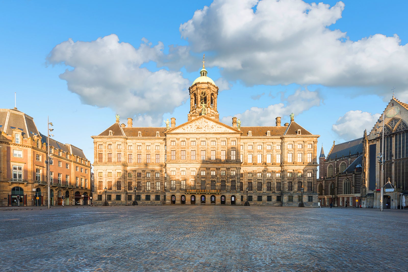 Royal Palace of Amsterdam - An Exquisite Palace Dating Back to the ...