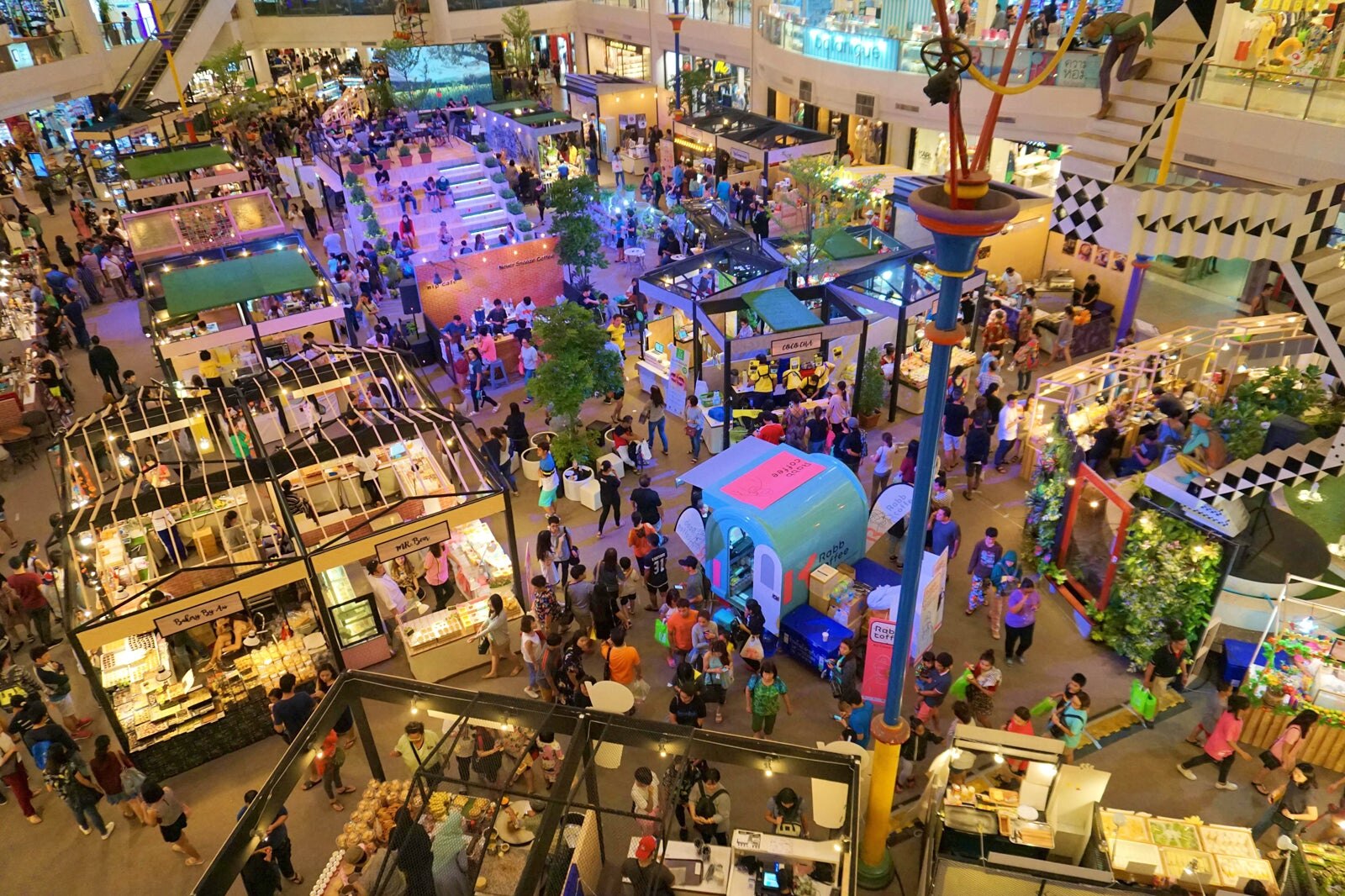 Icon Siam Mall In Bangkok Shopping Mall In Bangkok Riverside Go Guides