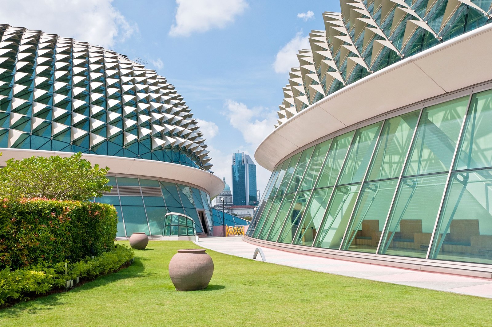 Esplanade Theatres on the Bay & Mall Performing Arts Center in