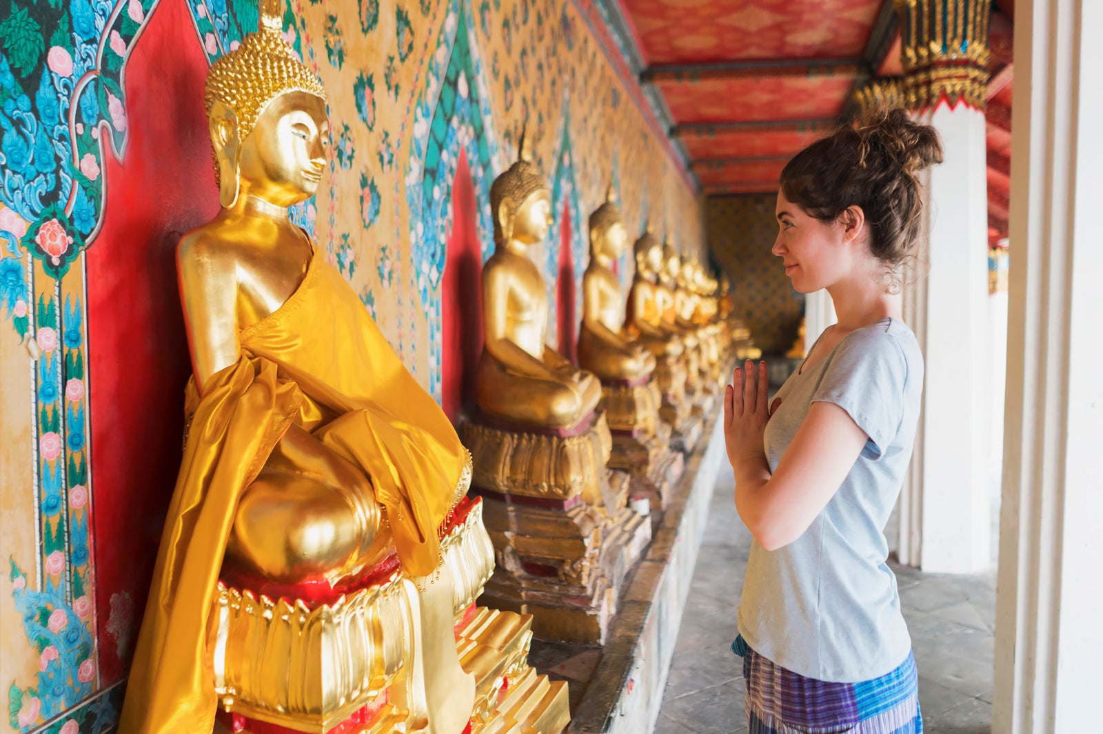 DOs & DON'Ts of What to Wear (& Not Wear!) in Thailand