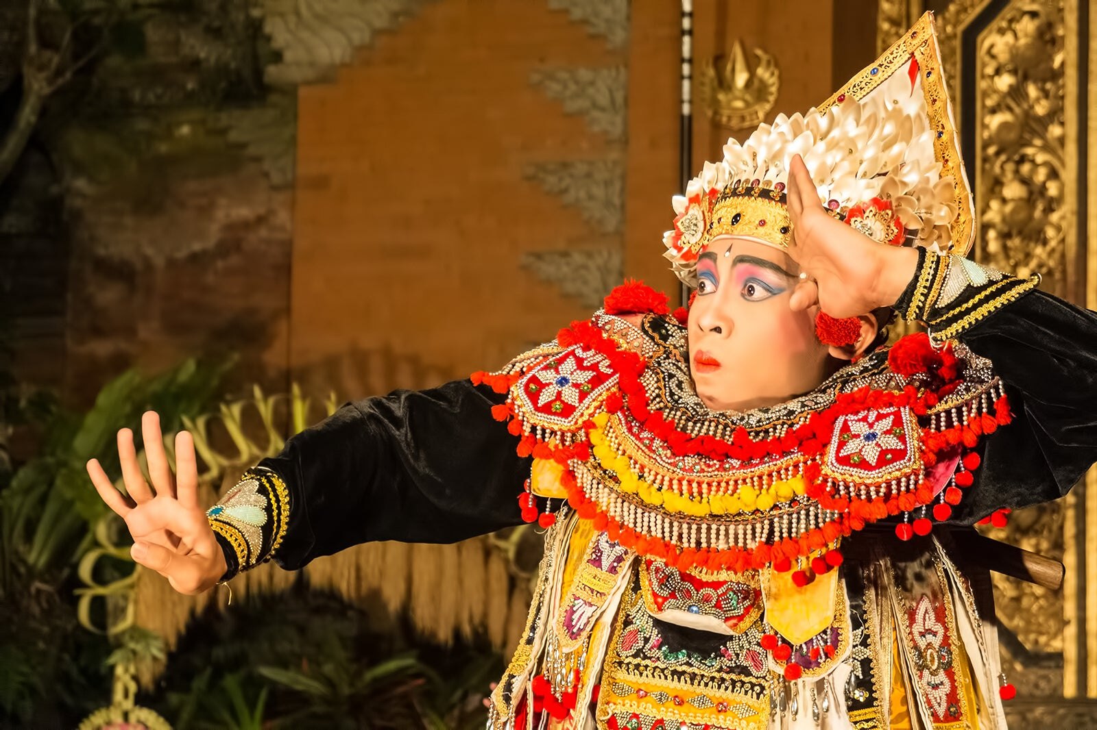 Legong Dance in Bali - Classical Balinese Dance Performance – Go