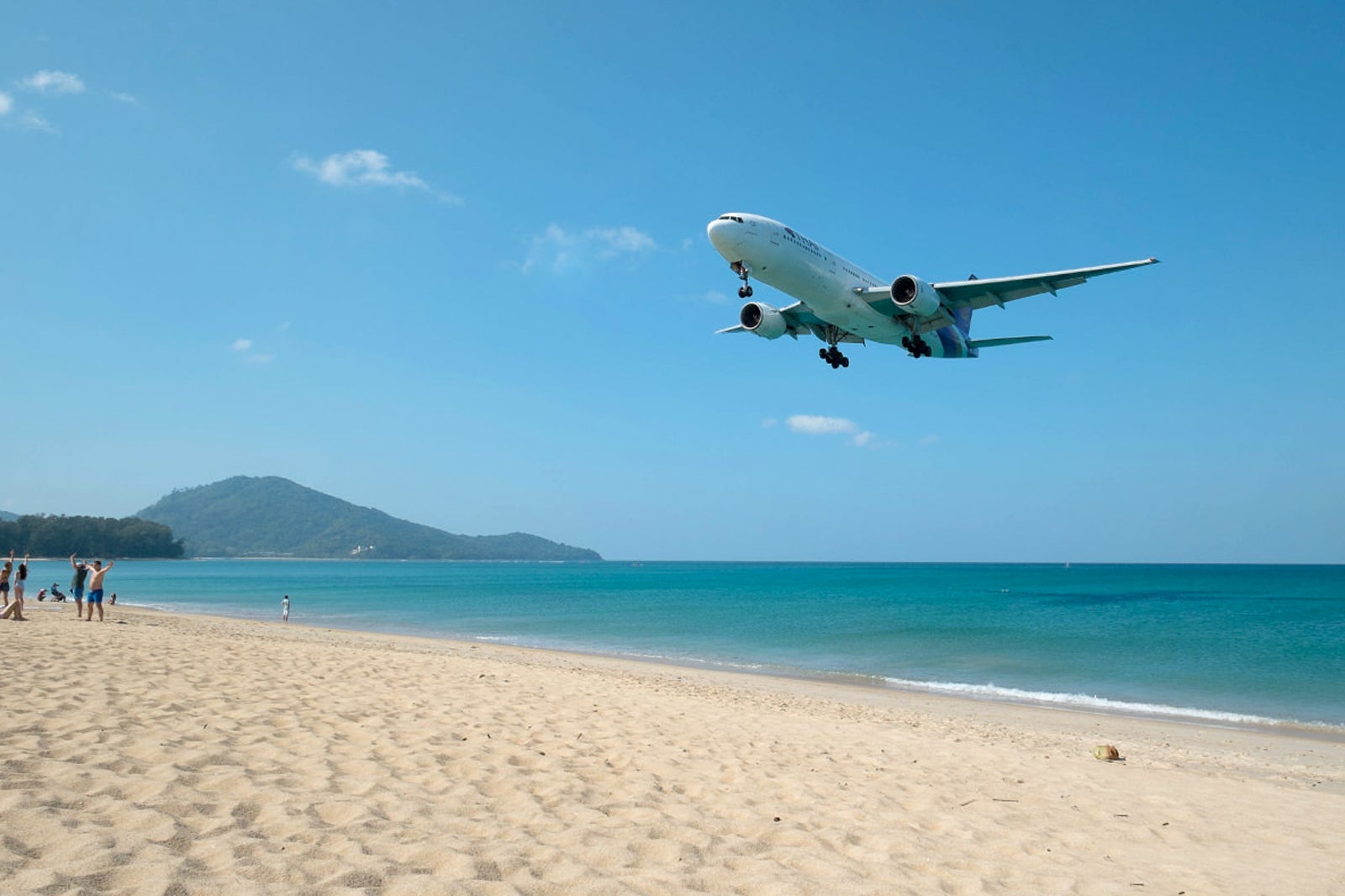 Plane Spotting In Phuket Watch Airliners Land Over Mai Khao Beach Go Guides